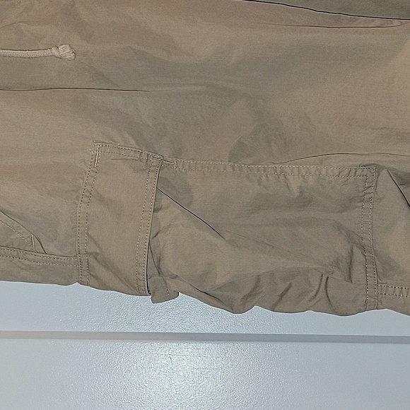 Aritzia TNA Surplus Division Cargo Pant Tan Size M - Picture 4 of 12